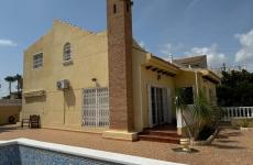 Villa à vendre près d'Alicante