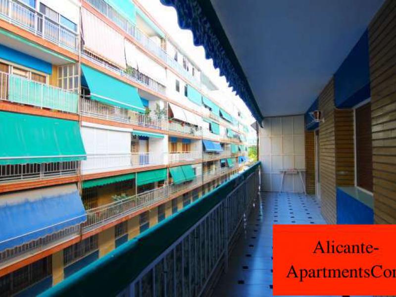 Grand appartement sur la rue Rio Seco