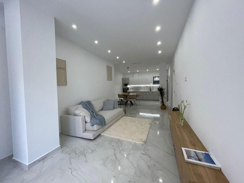 Propiedad con vistas al mar a sólo 50 metros de la playa.