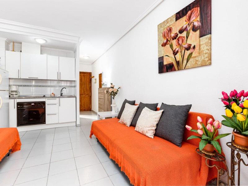 Estudio del primer piso con ascensor