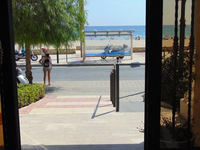 Apartamento en primera línea de playa Playa San Juan-El Campello