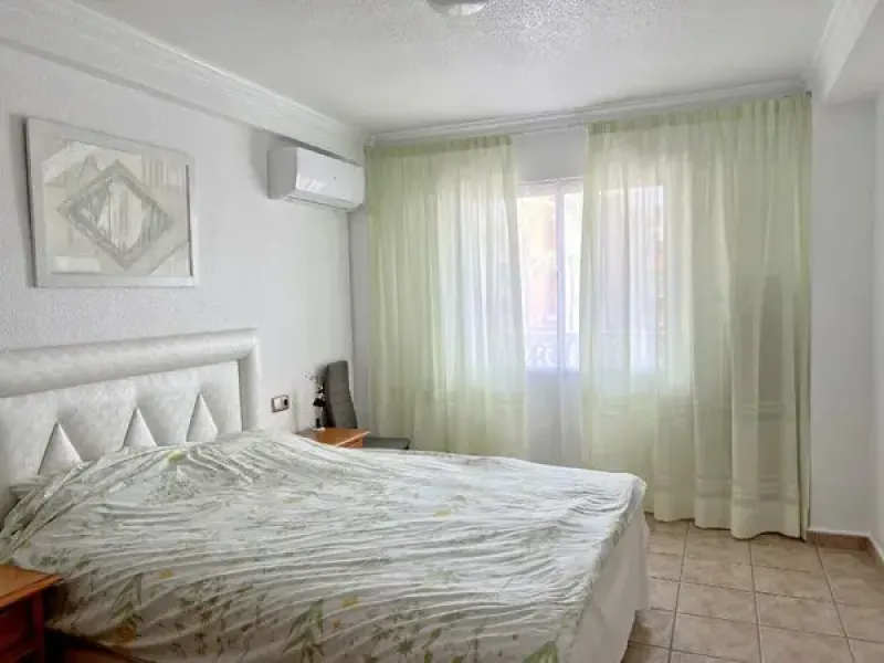 Apartment to rent in Punta Prima