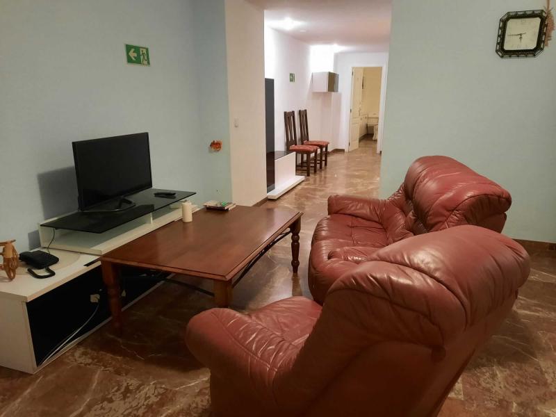 Apartment in the centre of Alicante (need of repair)
