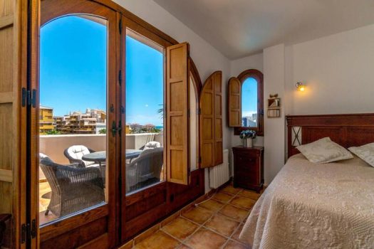 Apartments for sale in Punta Prima Spain