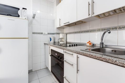 Обзаведено студио с асансьор и туристически лиценз в сърцето на Торевиеха