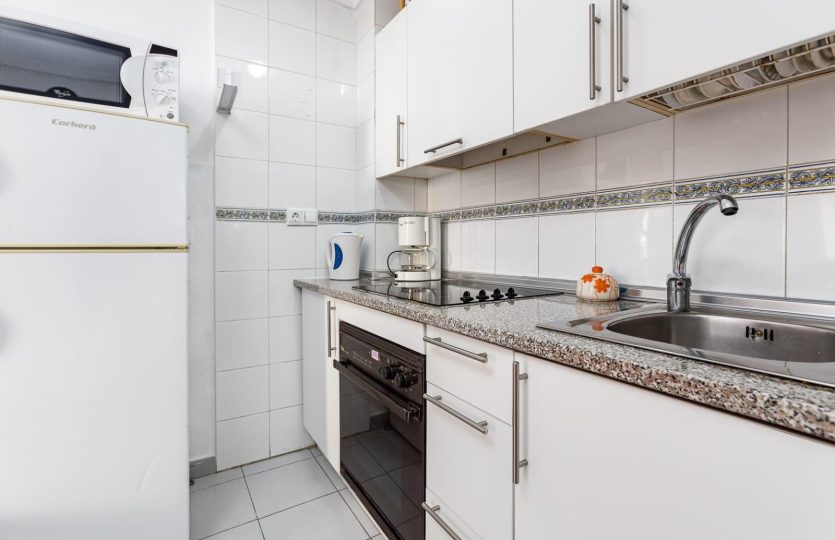 Furnished Studio with Elevator and Tourist License in the Heart of Torrevieja