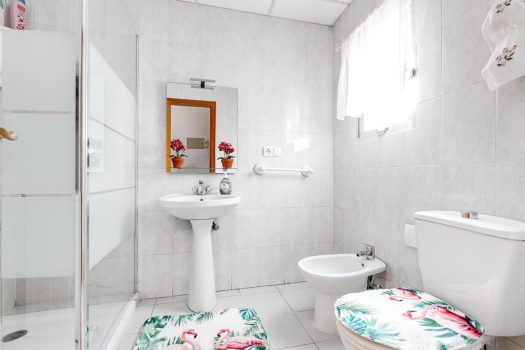 Обзаведено студио с асансьор и туристически лиценз в сърцето на Торевиеха