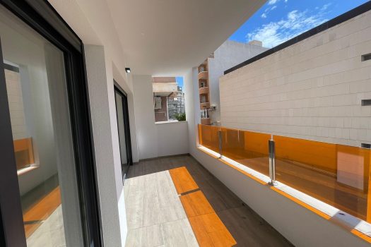 New Apartment with Pool and Gym – Torrevieja