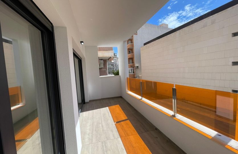 New Apartment with Pool and Gym – Torrevieja