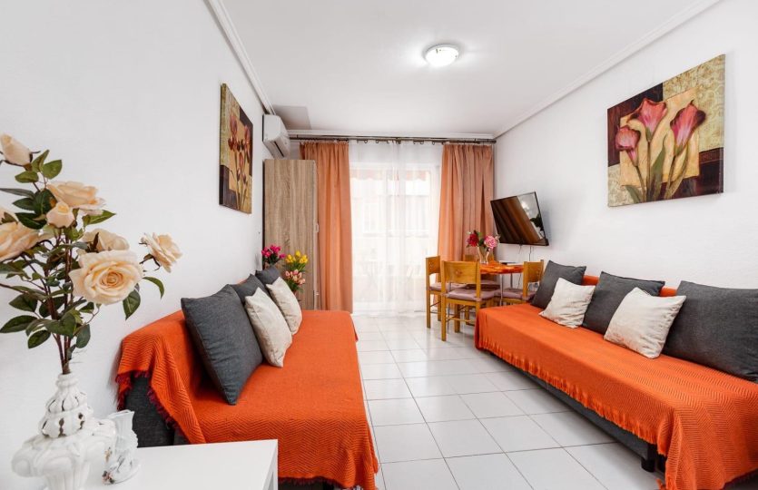 Furnished Studio with Elevator and Tourist License in the Heart of Torrevieja