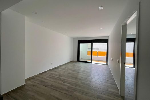 New Apartment with Pool and Gym – Torrevieja