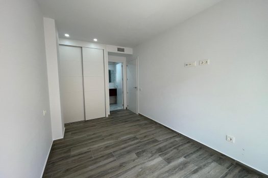 New Apartment with Pool and Gym – Torrevieja