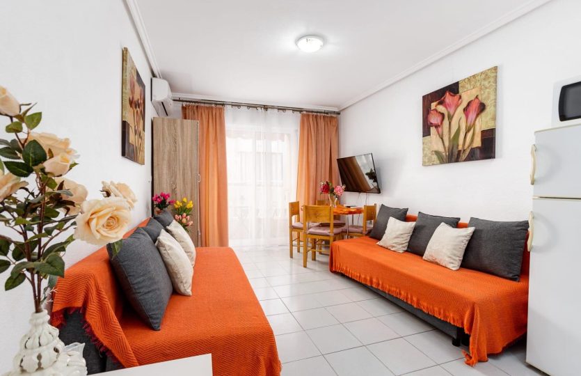 Furnished Studio with Elevator and Tourist License in the Heart of Torrevieja