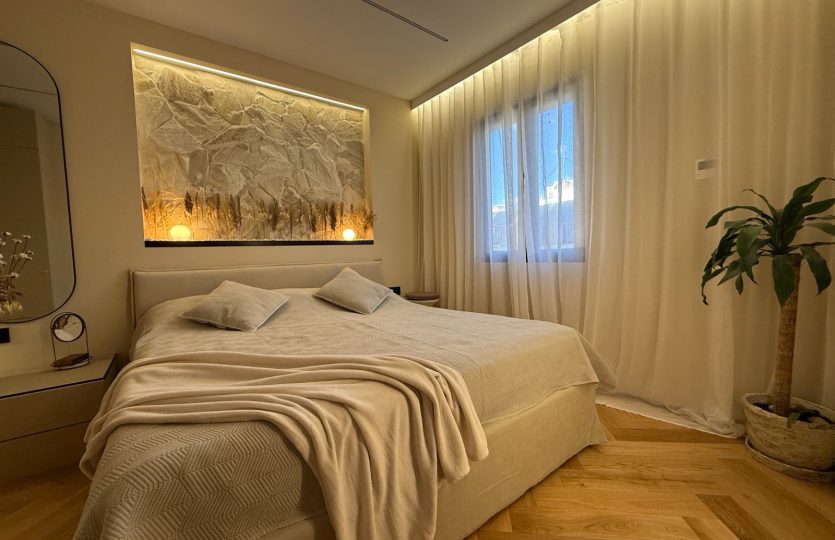 Buy property in Alicante Spain, with sea views.