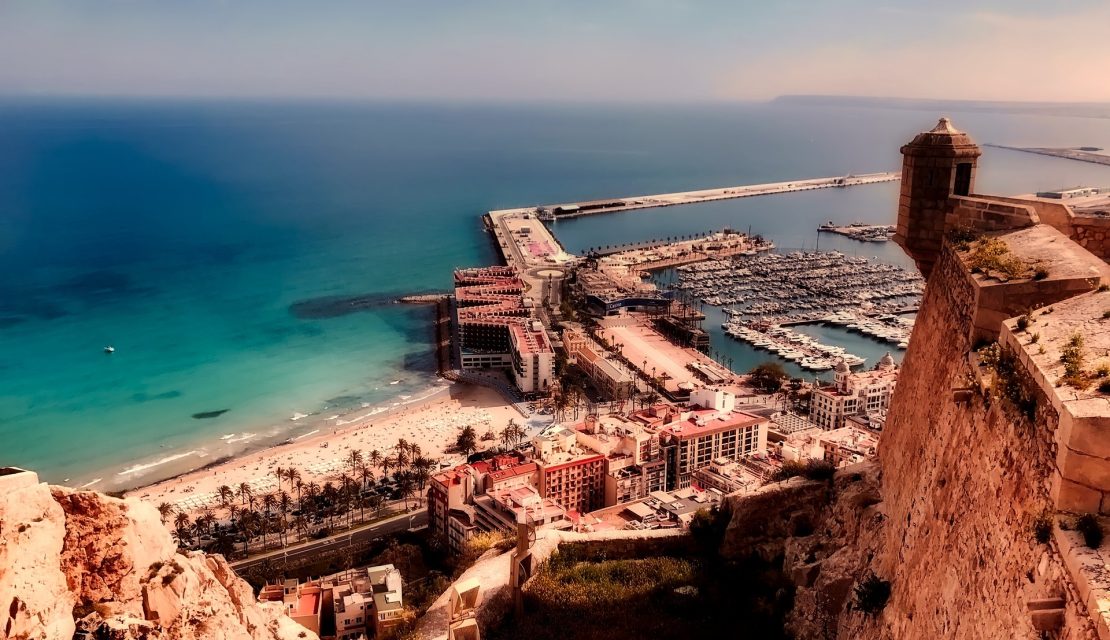 5 best beaches in Alicante to visit in 2025