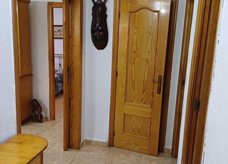 Cheap apartment near the sea and park in Alicante