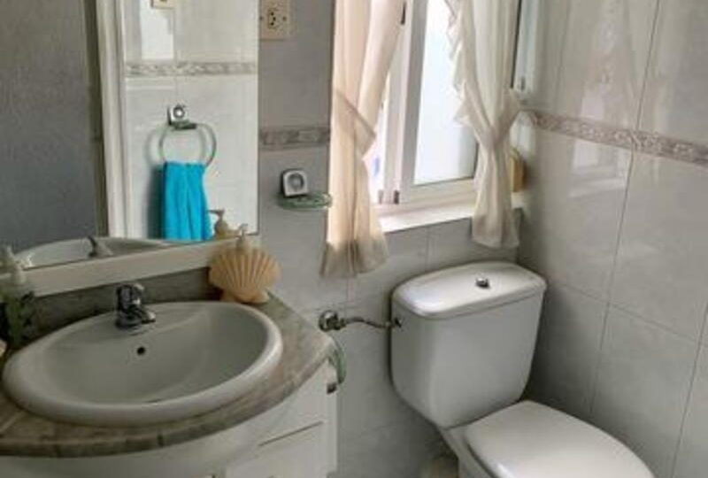 Big apartment in Alicante close to the beach