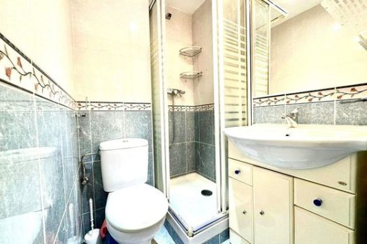 Apartments for sale in Spain by the sea