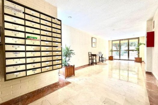 Apartments for sale in Spain by the sea