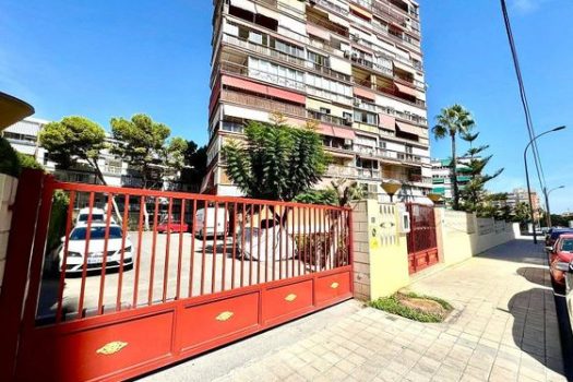 Apartments for sale in Spain by the sea
