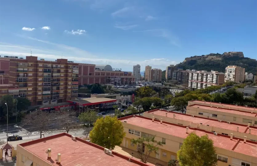 Buy apartment Alicante