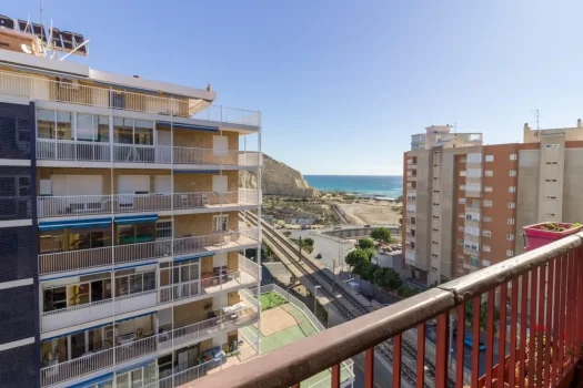 Buy property in Alicante