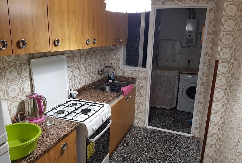 Nice 3 bedroom apartment close to the tram stop