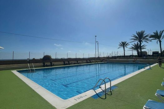 First line beach apartment Alicante