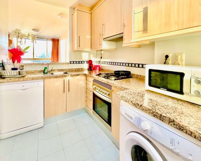 First line beach apartment to rent Benidorm