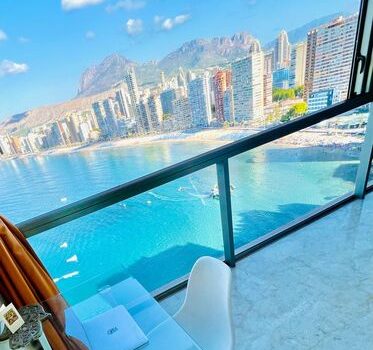 First line beach apartment to rent Benidorm