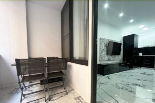 Renovated apartment in the city centre with great potential