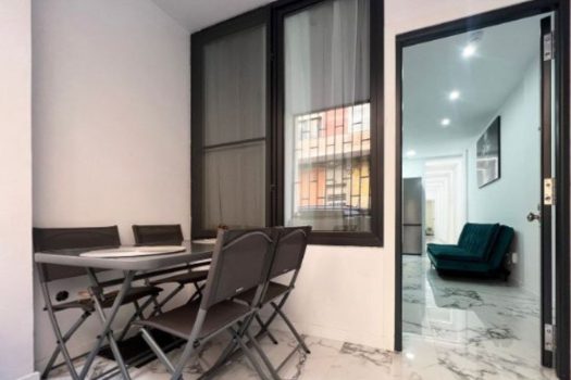 Renovated apartment in the city centre with great potential