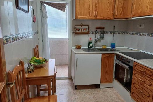 Cheap apartment near the sea and park in Alicante