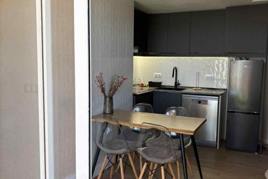 Renovated apartment in the city centre with great potential