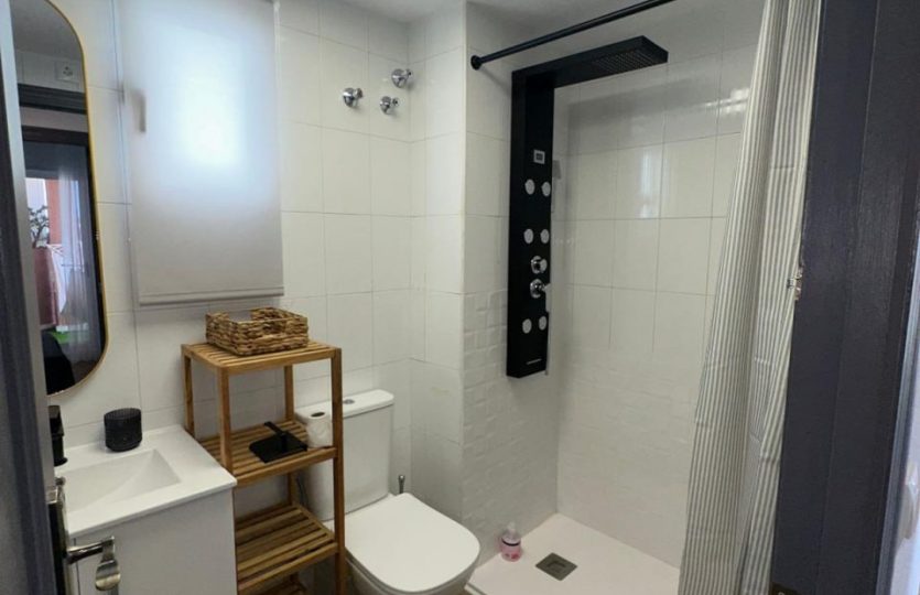 Renovated apartment in the city centre with great potential