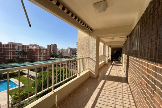 Cheap apartments in Alicante for rent with sea views