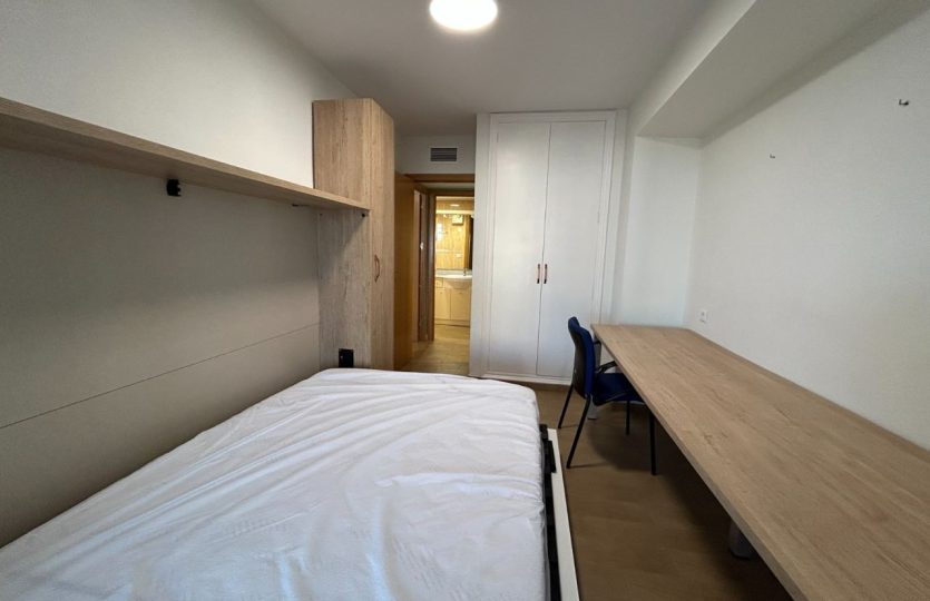 Cheap apartments in Alicante for rent with sea views