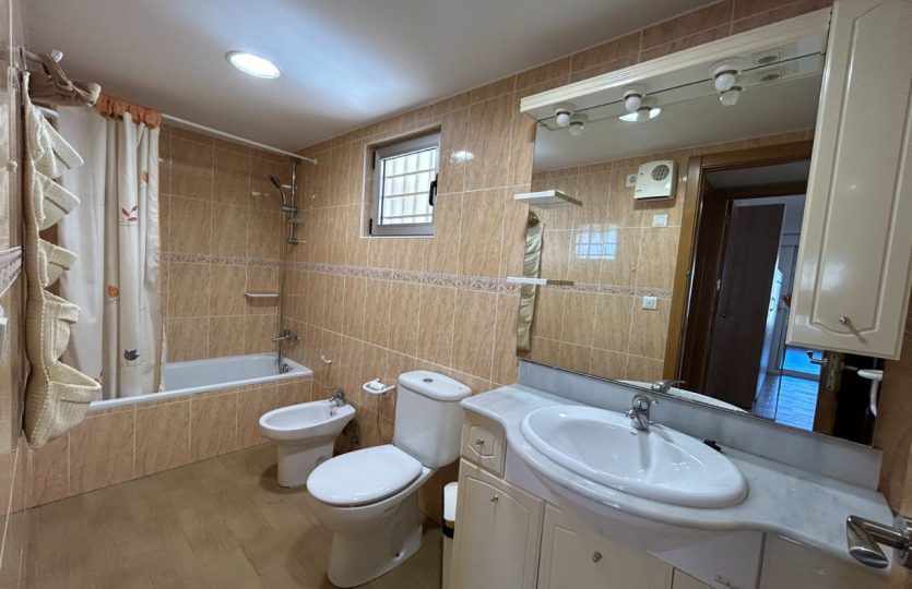 Cheap apartments in Alicante for rent with sea views