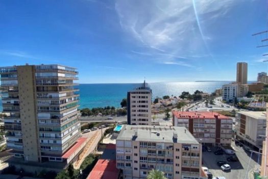Buy property in Alicante with mountain views