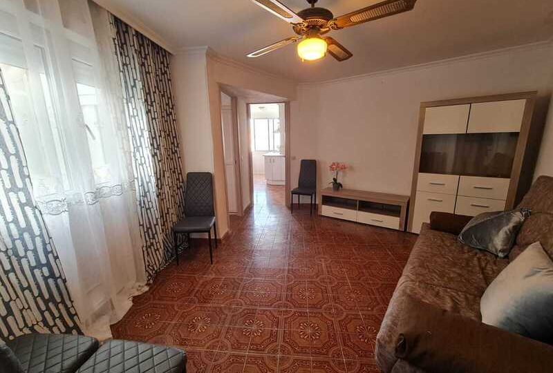 Big apartment in Alicante close to the beach