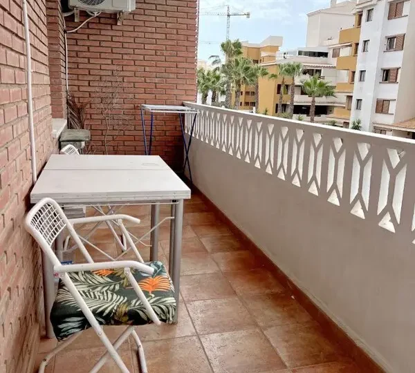 Apartment to rent in Punta Prima