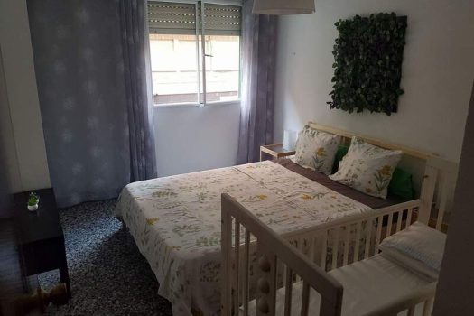 Nice 3 bedroom apartment close to the tram stop