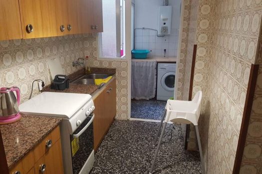 Nice 3 bedroom apartment close to the tram stop