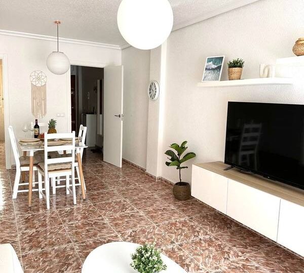 Rent apartment in Torrevieja Spain