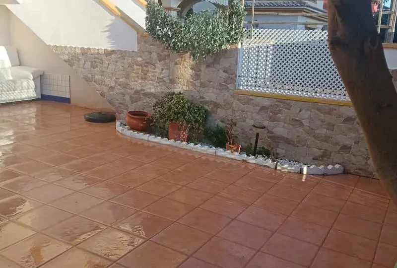 Rent house in Spain