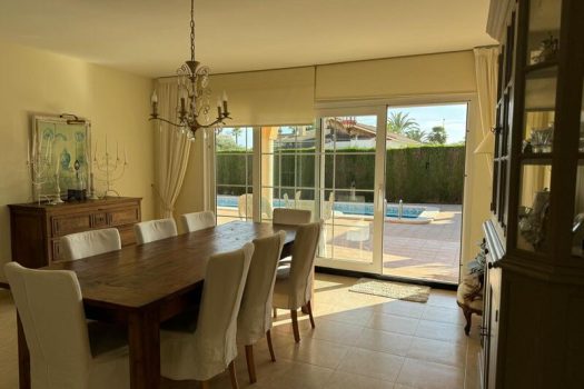 2 bedroom villa for sale in Playa Flamenca