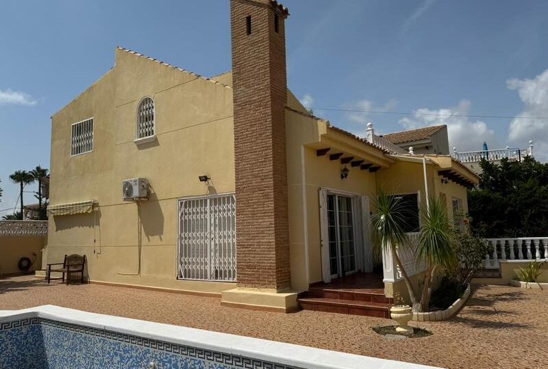 Villa for sale Playa Flamenca