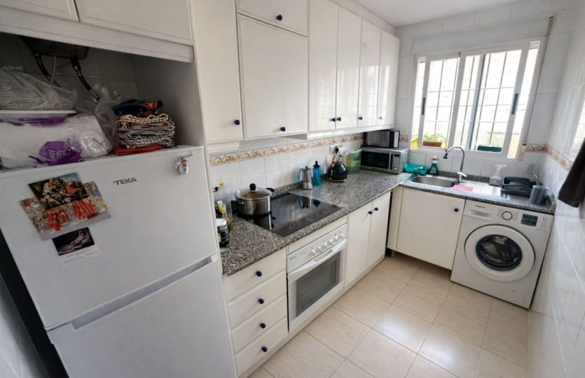 Buy apartment Torrevieja with large terrace — penthouse near the beach, kitchen