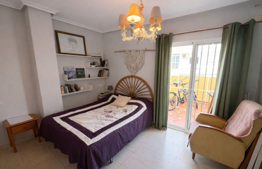 Buy apartment Torrevieja with large terrace — penthouse near the beach, master bedroom