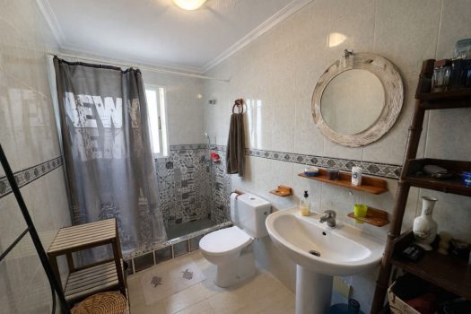 Buy apartment Torrevieja with large terrace